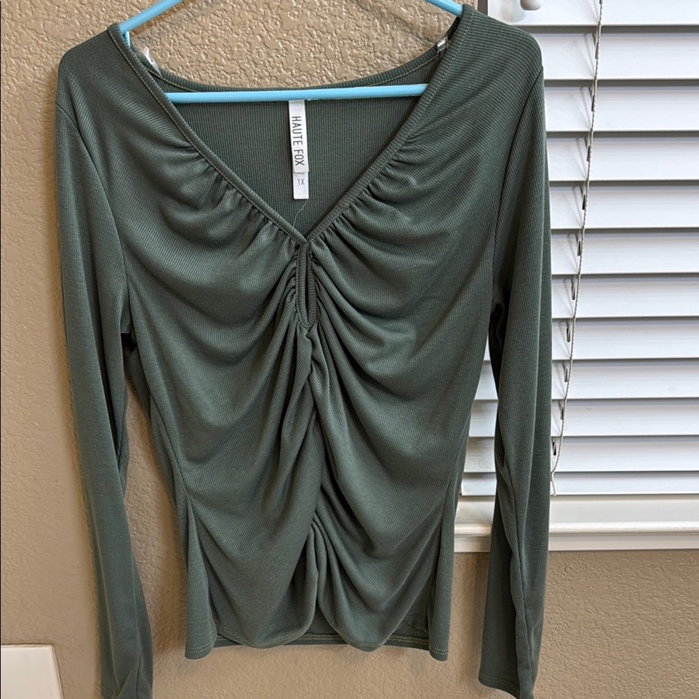 Women's Ruched Top